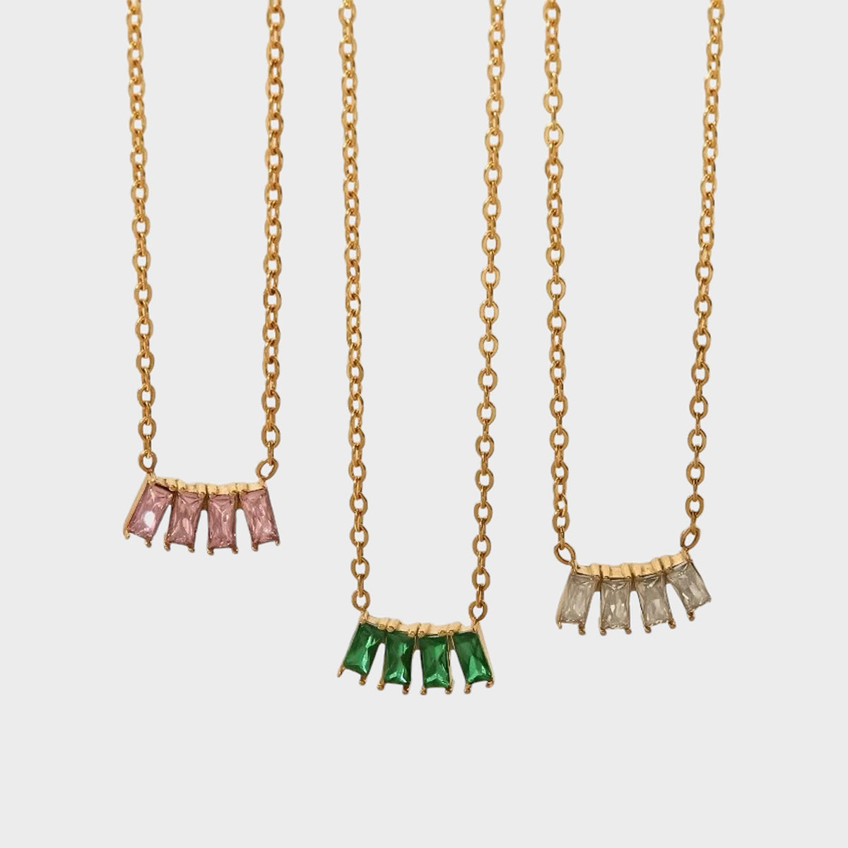 Quatro Diamands Baguette Chain